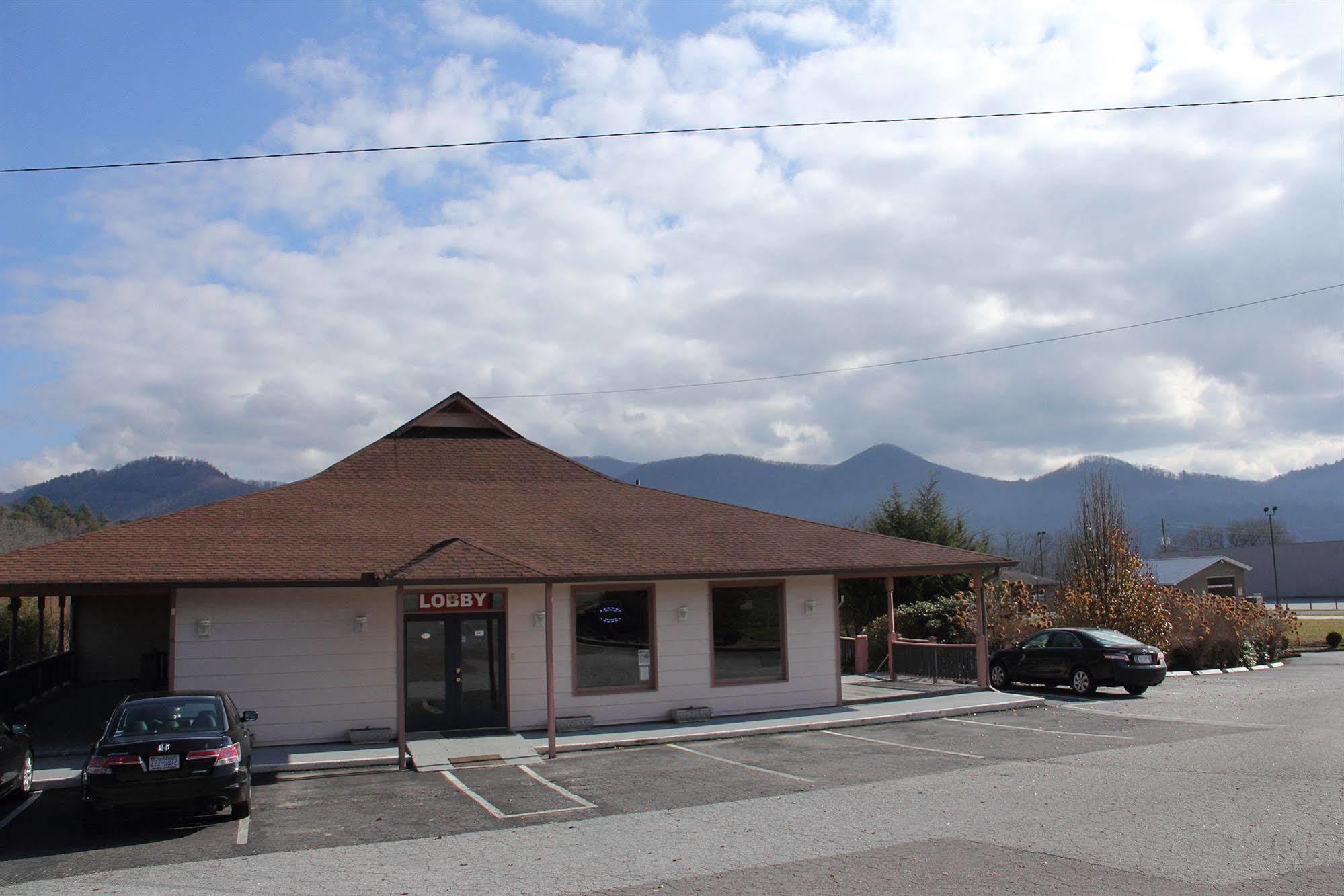 Mountain Valley Inn Dillard Exteriér fotografie